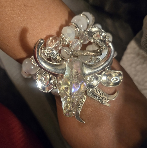 4 stack bracelets - Picture 2 of 15